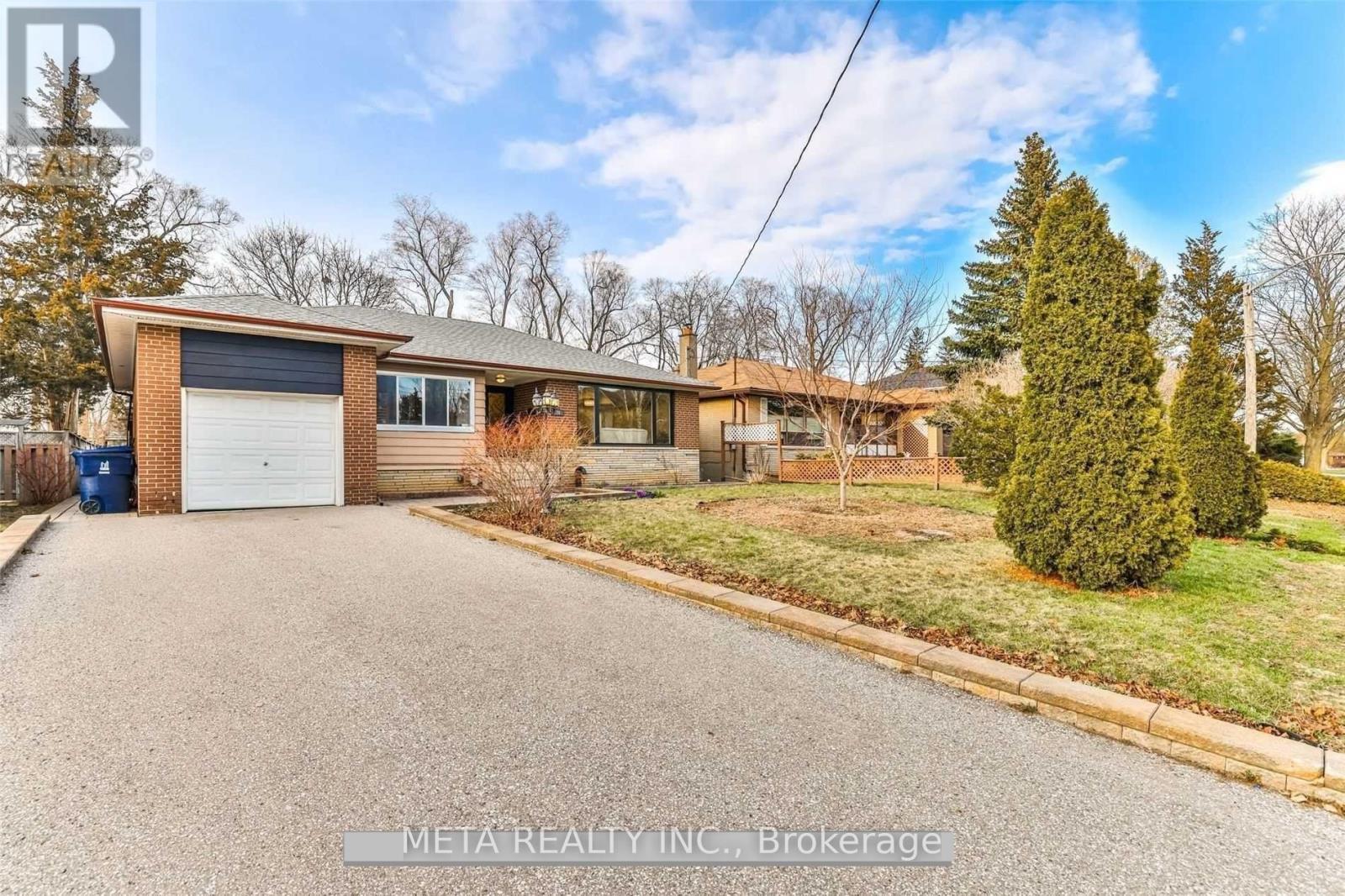 Detached at 36 DEWLANE DRIVE, Toronto (Newtonbrook West)