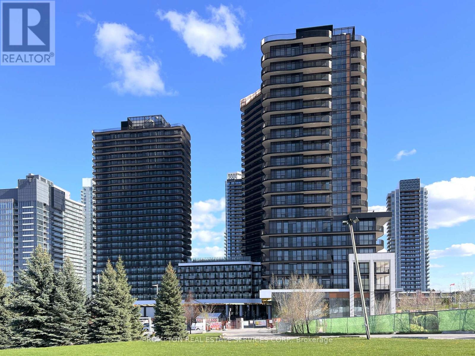 Apartment at 255 - 68 ESTHER SHINER BOULEVARD, Toronto (Bayview Village)
