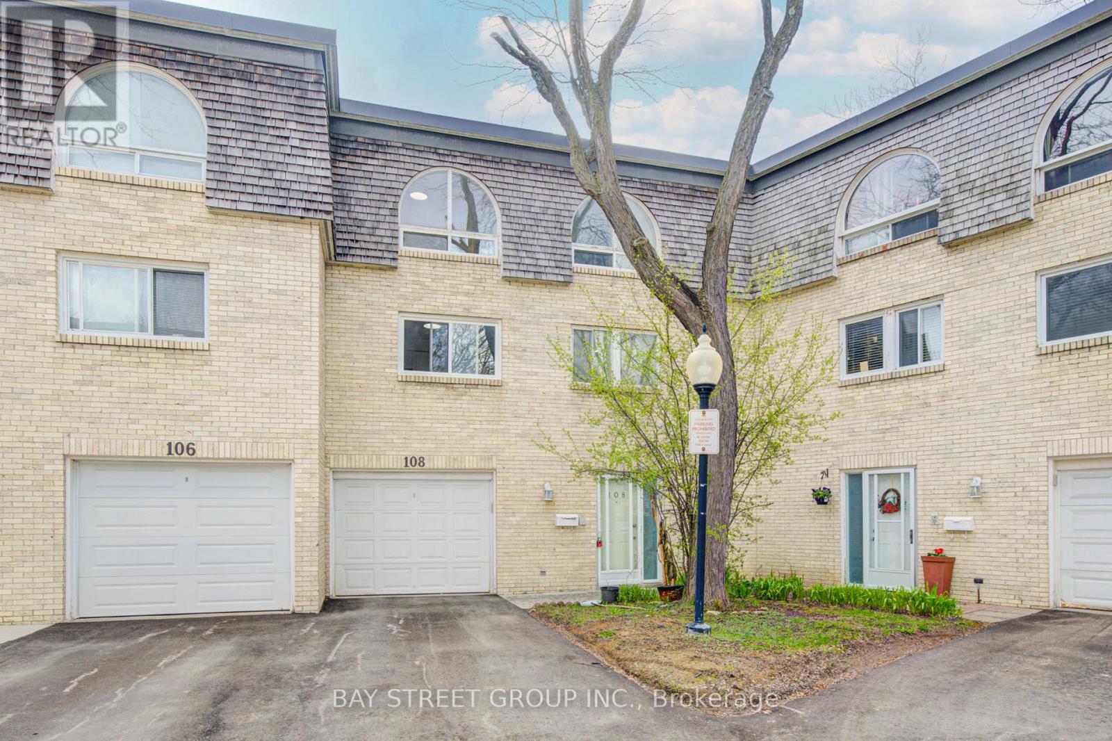 Townhouse at 108 COURVILLE COACHWAY, Toronto (Pleasant View)