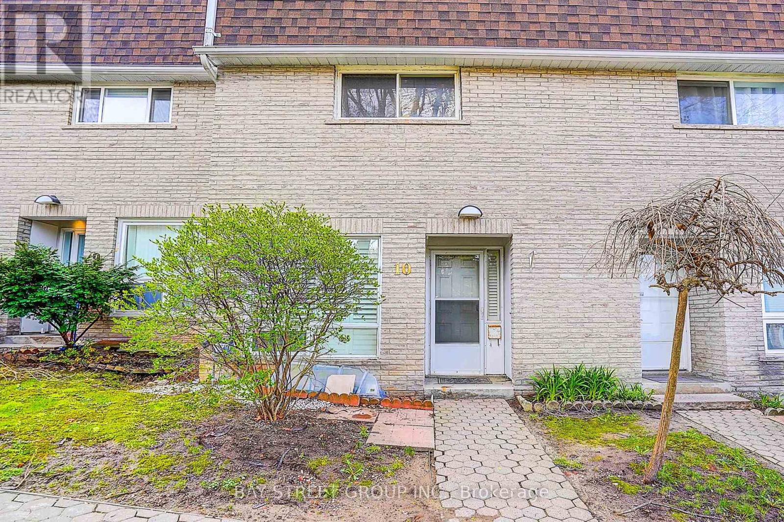 Townhouse at 10 - 91 RAMEAU DRIVE, Toronto (Hillcrest Village)