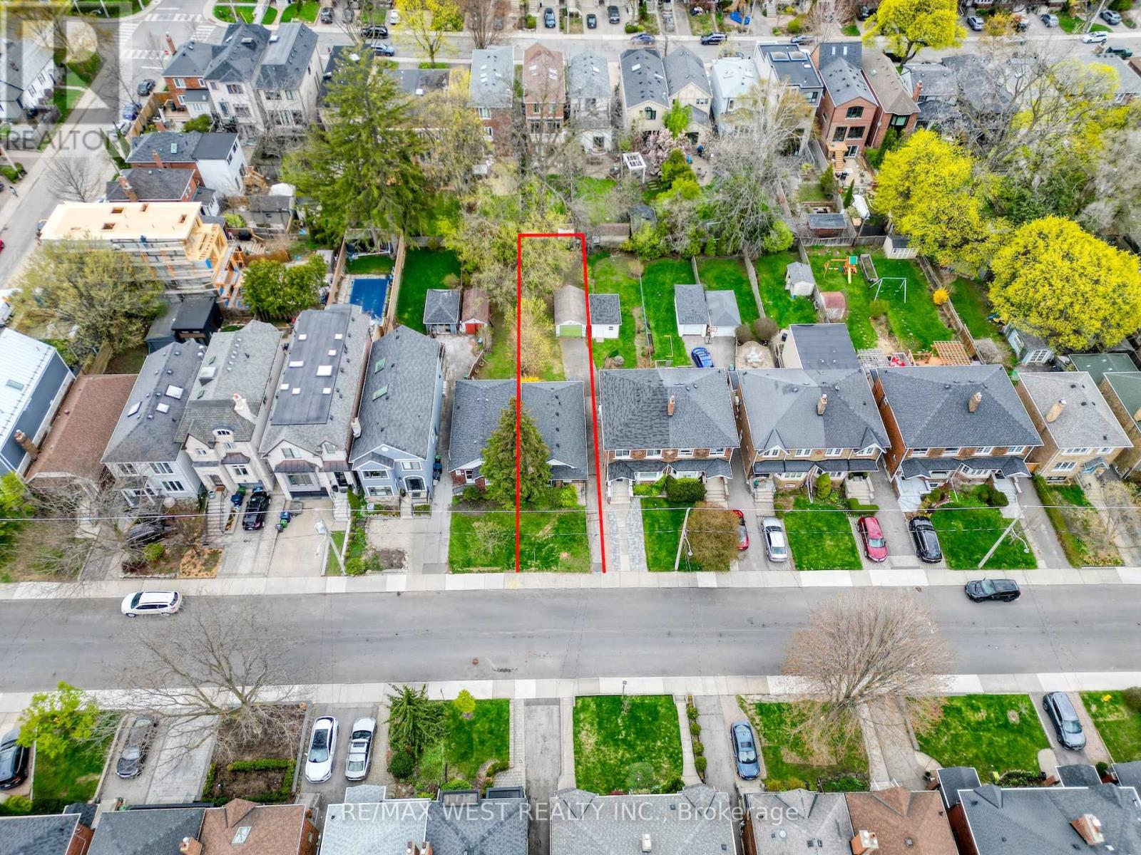 Detached at 284 FAIRLAWN AVENUE, Toronto