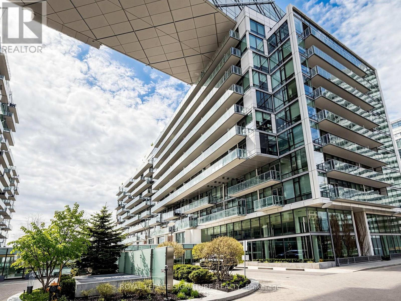 Apartment at 830 - 39 QUEENS QUAY E, Toronto (Waterfront Communities)