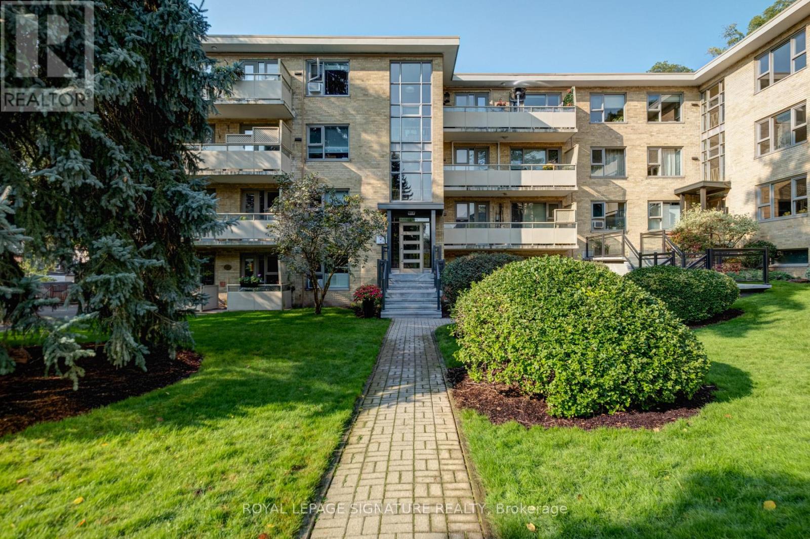 Apartment at 3 - 8 CORINTH GARDENS, Toronto (Mount Pleasant East)
