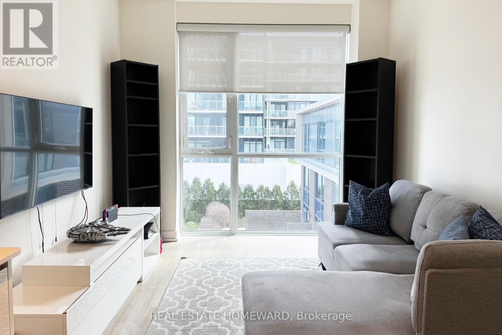 Apartment at 304 - 75 THE DONWAY W, Toronto (Banbury-Don Mills)