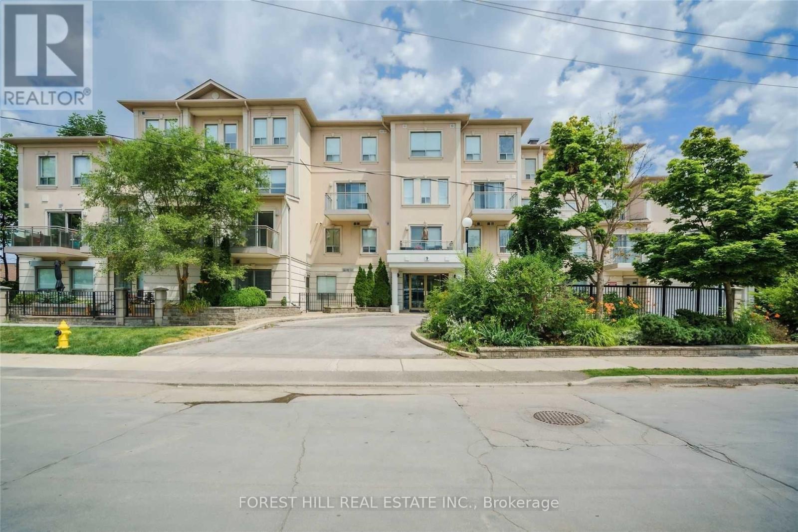Apartment at 103 - 9 GREENBRIAR ROAD, Toronto (Bayview Village)