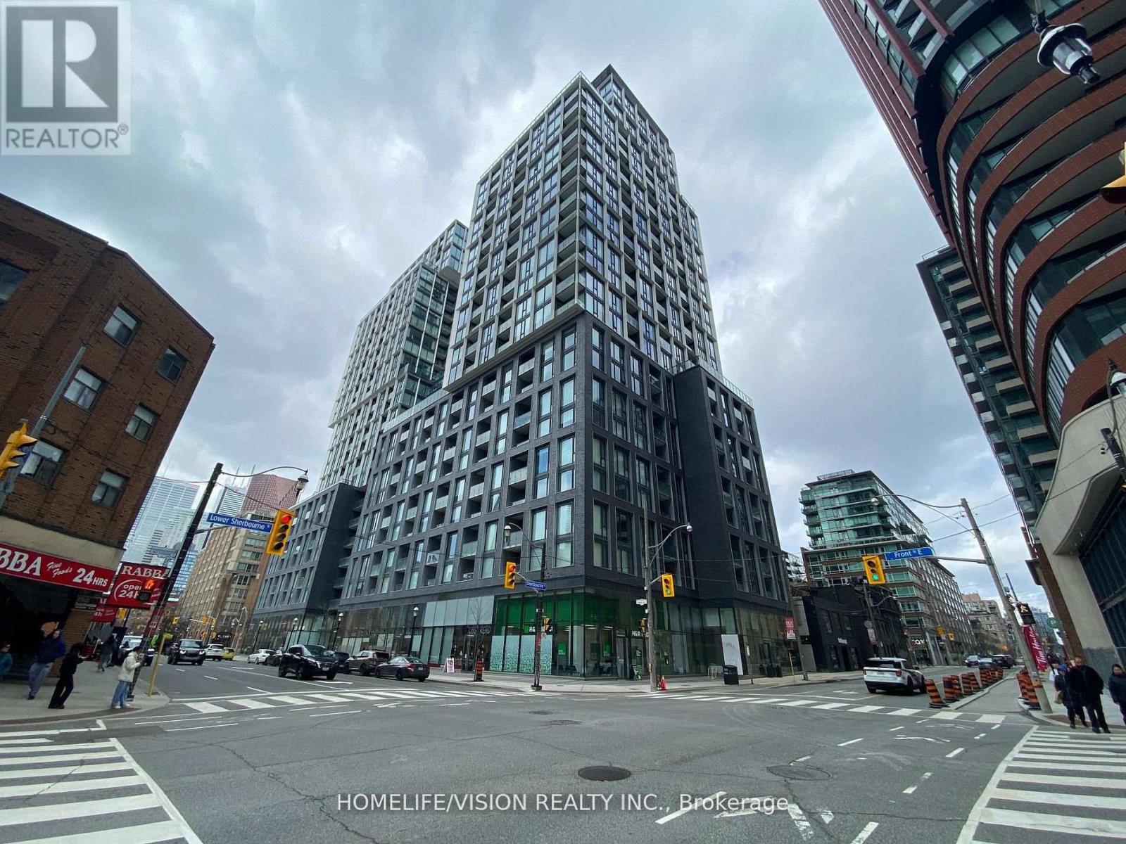 Apartment at 1418 - 158 FRONT STREET E, Toronto (Moss Park)