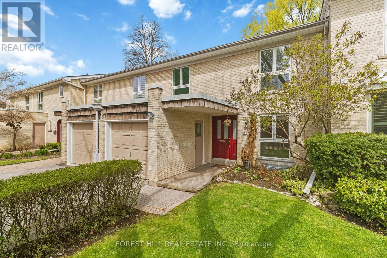 Apartment at 61 SNOWSHOE MILL WAY, Toronto (St. Andrew-Windfields)