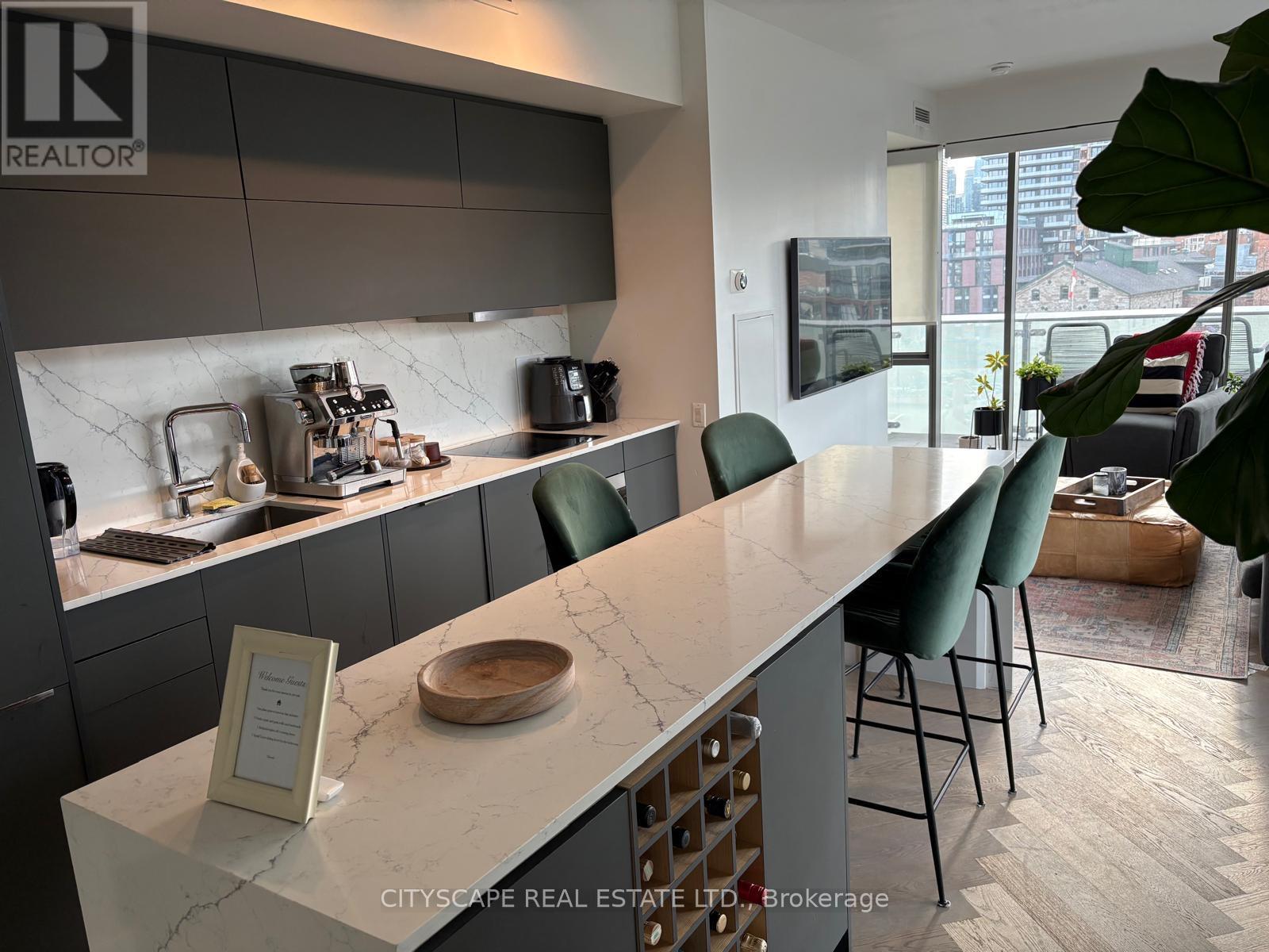 Apartment at 702 - 70 DISTILLERY LANE, Toronto (Waterfront Communities)