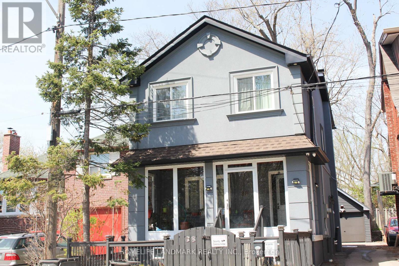 Detached at 38 GLENVALLEY DRIVE, Toronto (Mount Dennis)