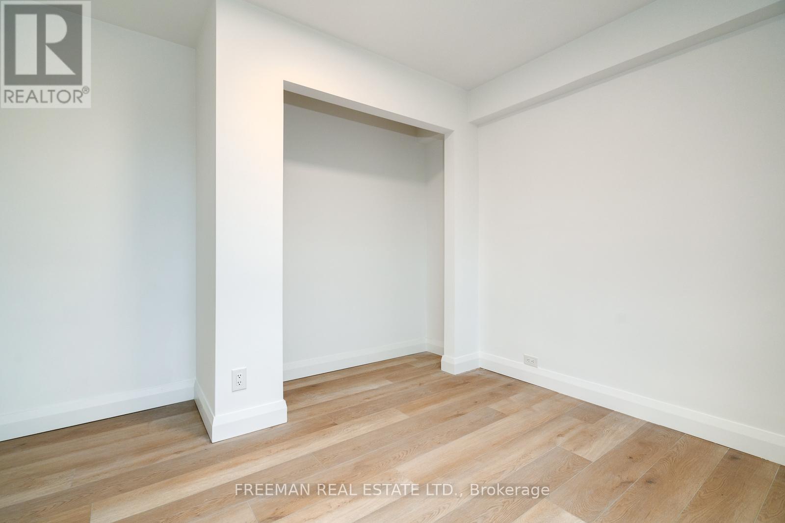 Apartment at 2707 Yonge St, Toronto