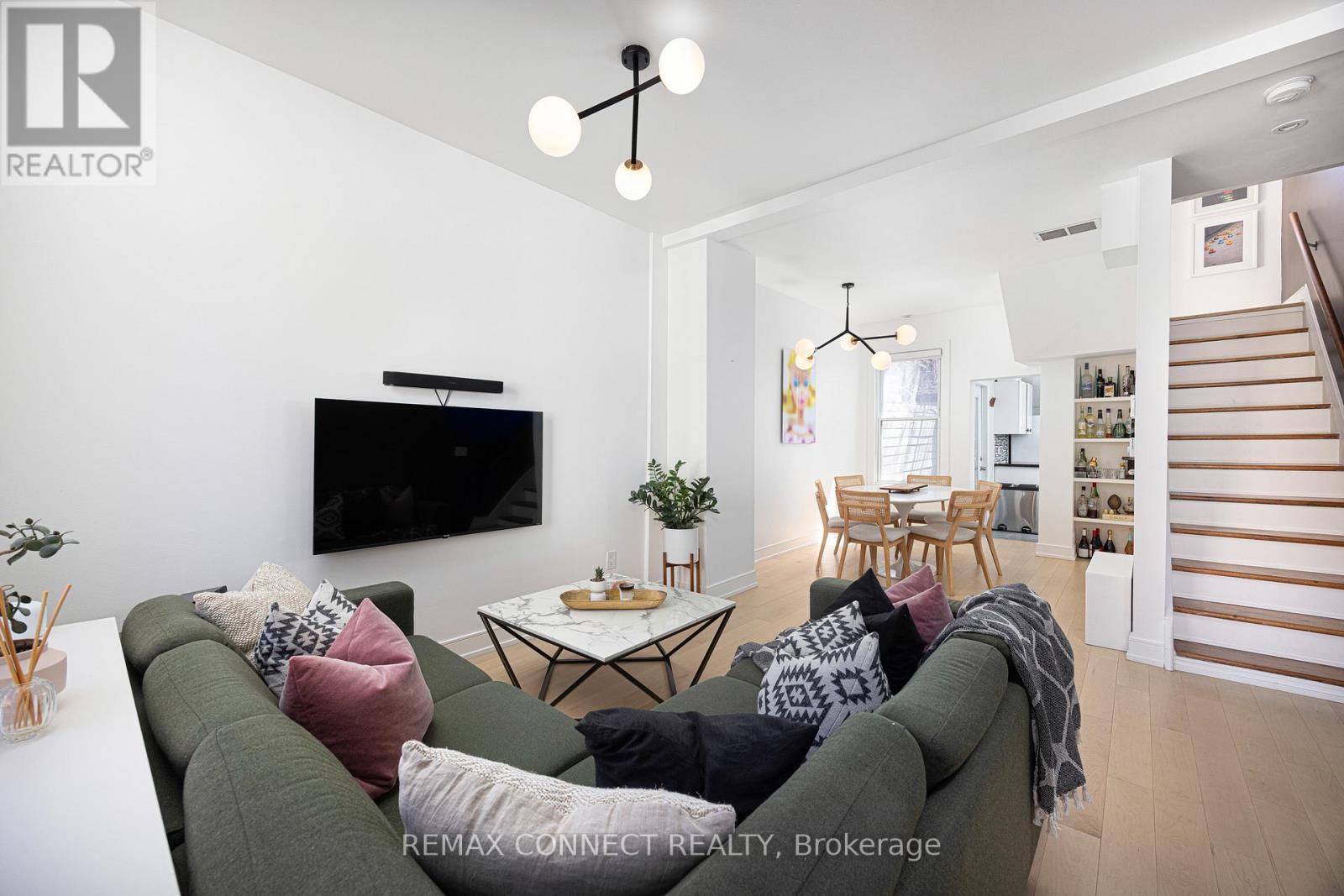Townhouse at 553 KING STREET E, Toronto (Moss Park)