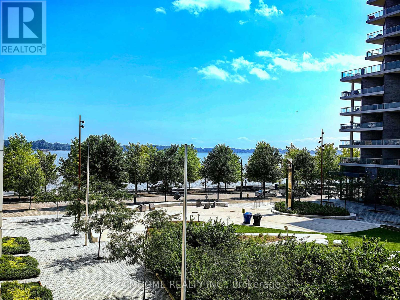 Apartment at 202 - 118 MERCHANTS' WHARF, Toronto (Waterfront Communities)