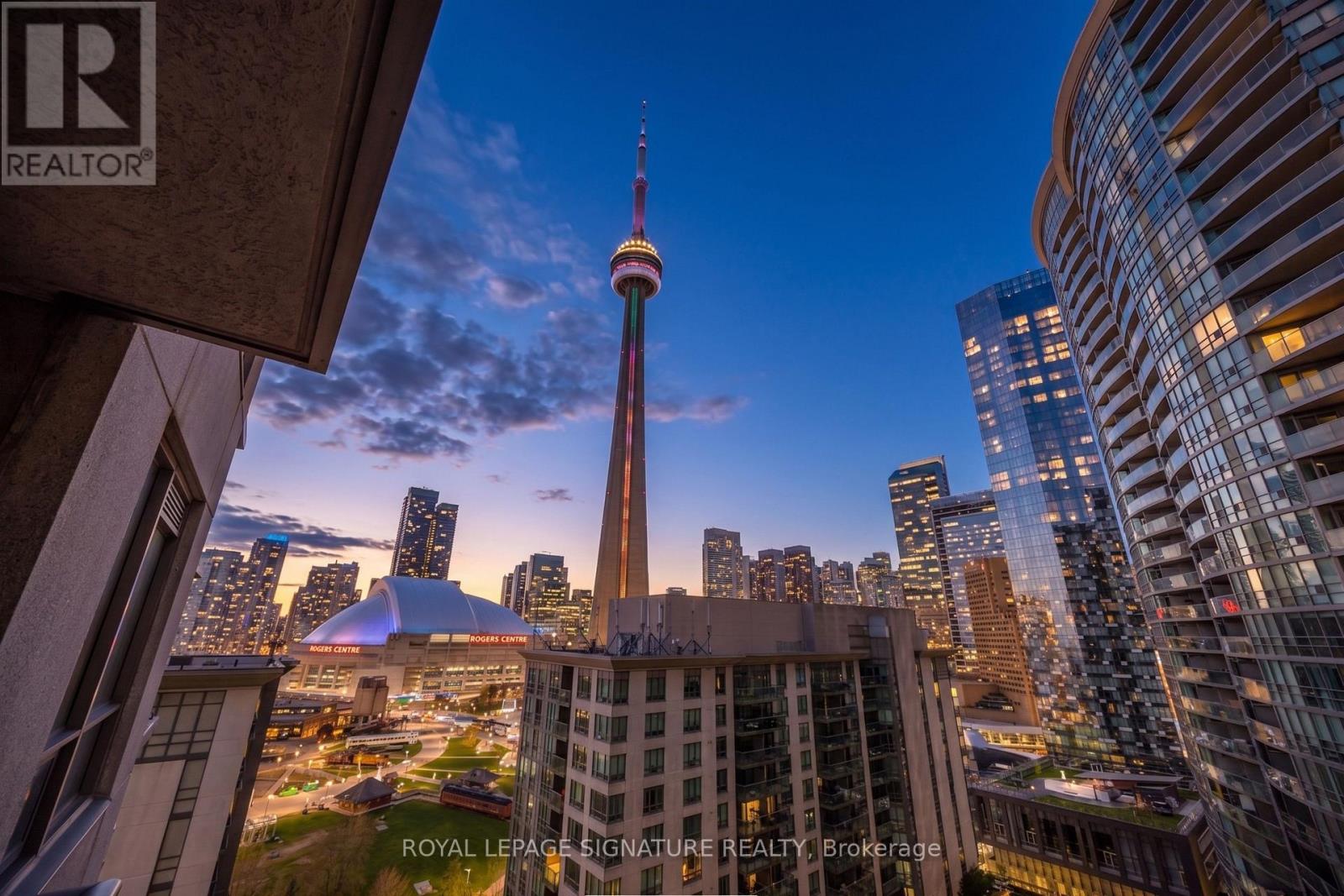 Apartment at 2103 - 19 GRAND TRUNK CRESCENT, Toronto (Waterfront Communities)