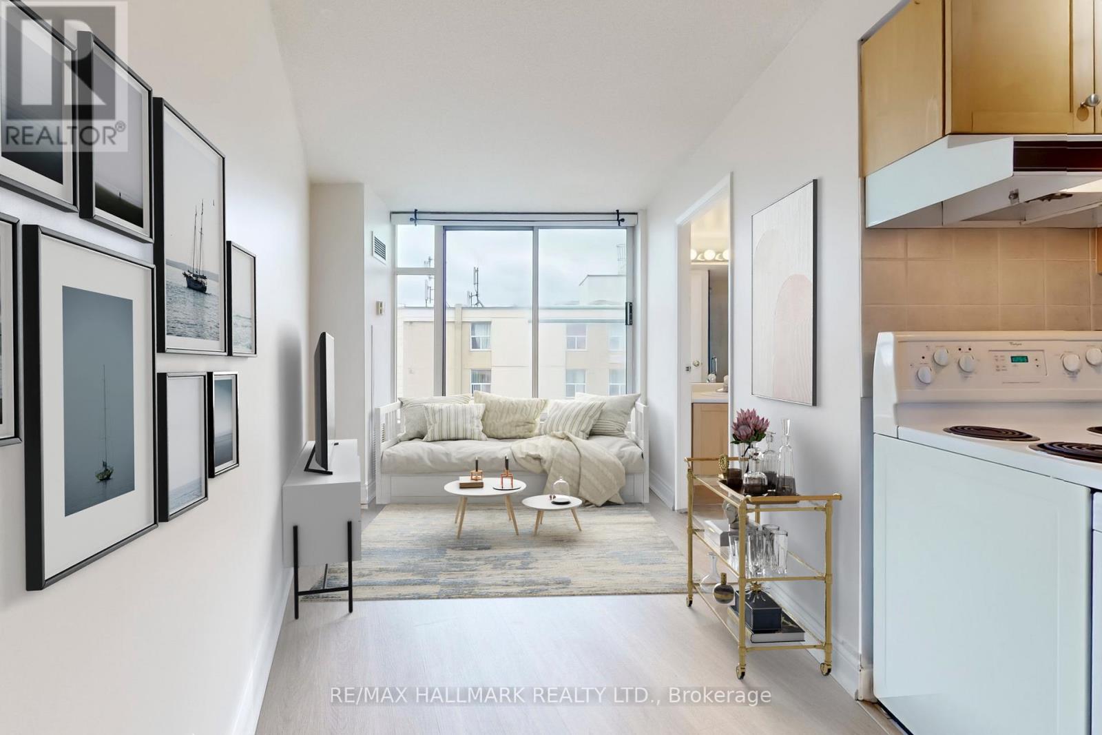 Apartment at 1121 - 650 QUEENS QUAY W, Toronto (Waterfront Communities)