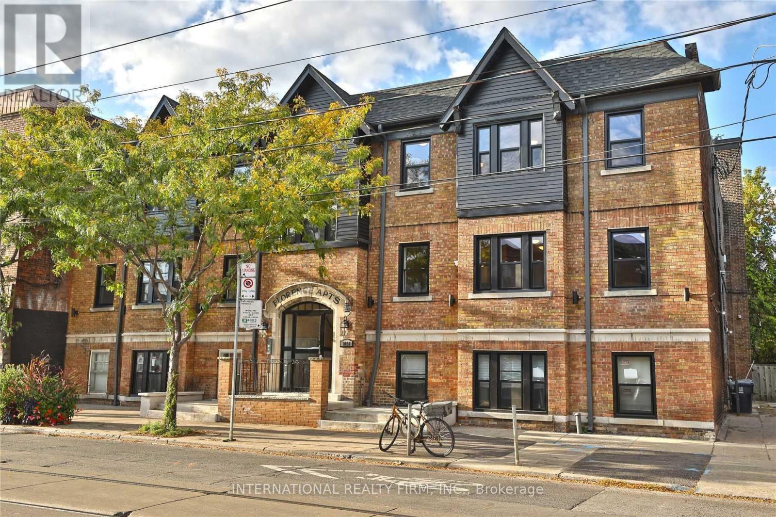 Multiplex at 2 - 1094 COLLEGE STREET, Toronto (Dufferin Grove)