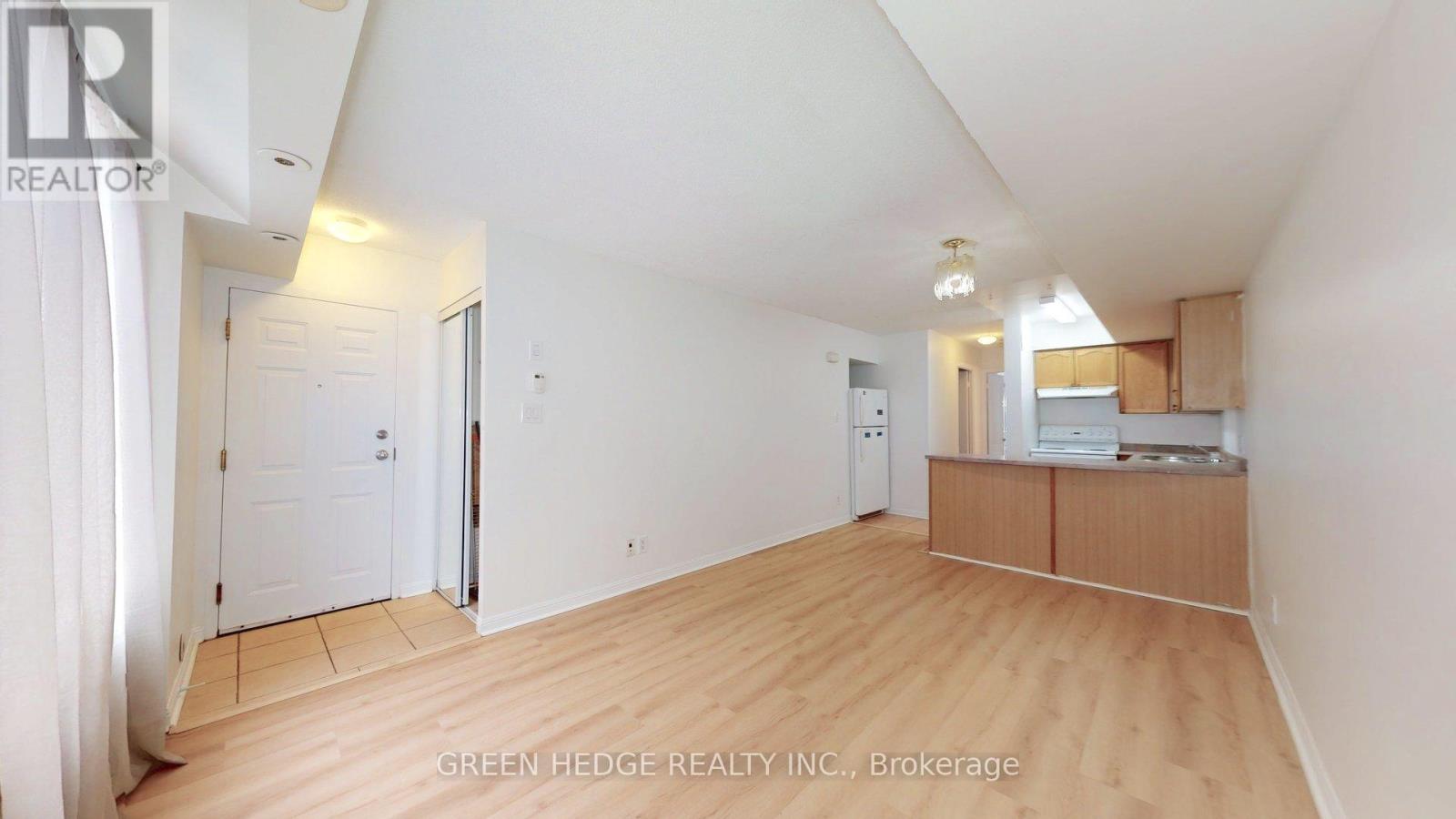 Townhouse at 320 - 26 DOURO STREET, Toronto (Niagara)
