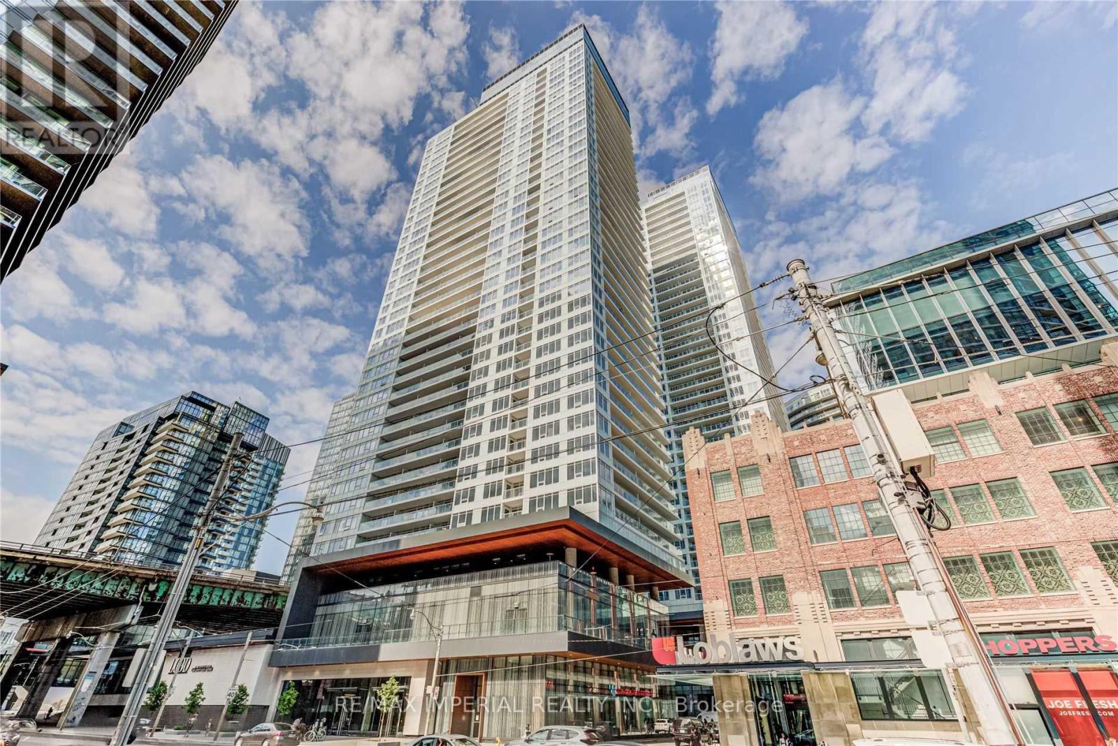 Apartment at 1211 - 19 BATHURST STREET, Toronto (Waterfront Communities)