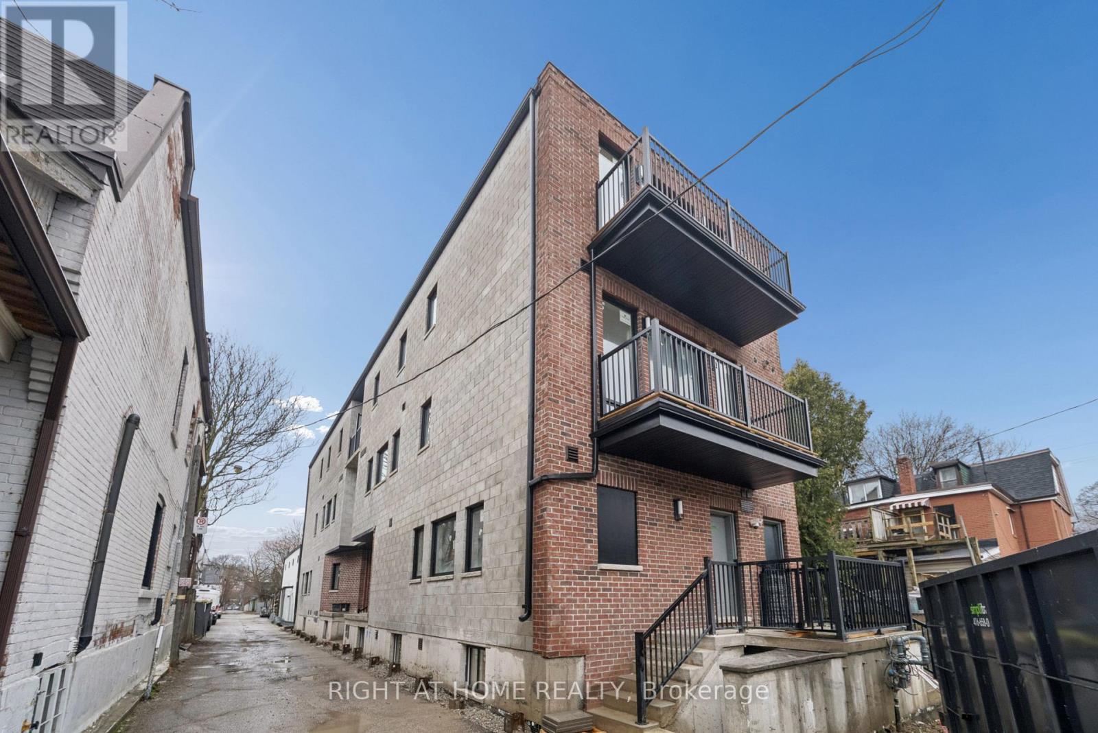 Multiplex at 9 - 91 BARTON AVENUE, Toronto (Annex)