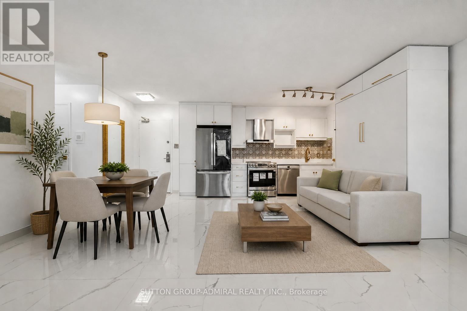 Apartment at G8 - 5 PARKWAY FOREST DRIVE, Toronto (Henry Farm)