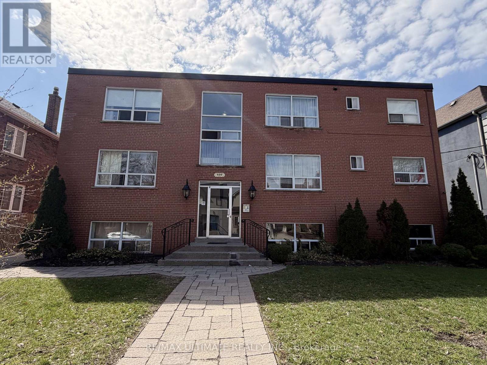Multiplex at 303 - 699 BALLIOL STREET, Toronto