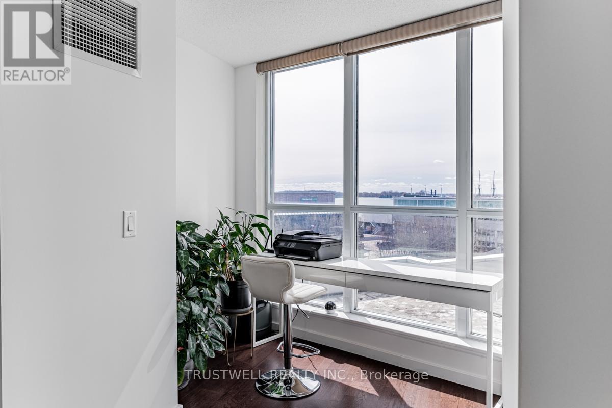 Apartment at 511 - 208 QUEENS QUAY W, Toronto