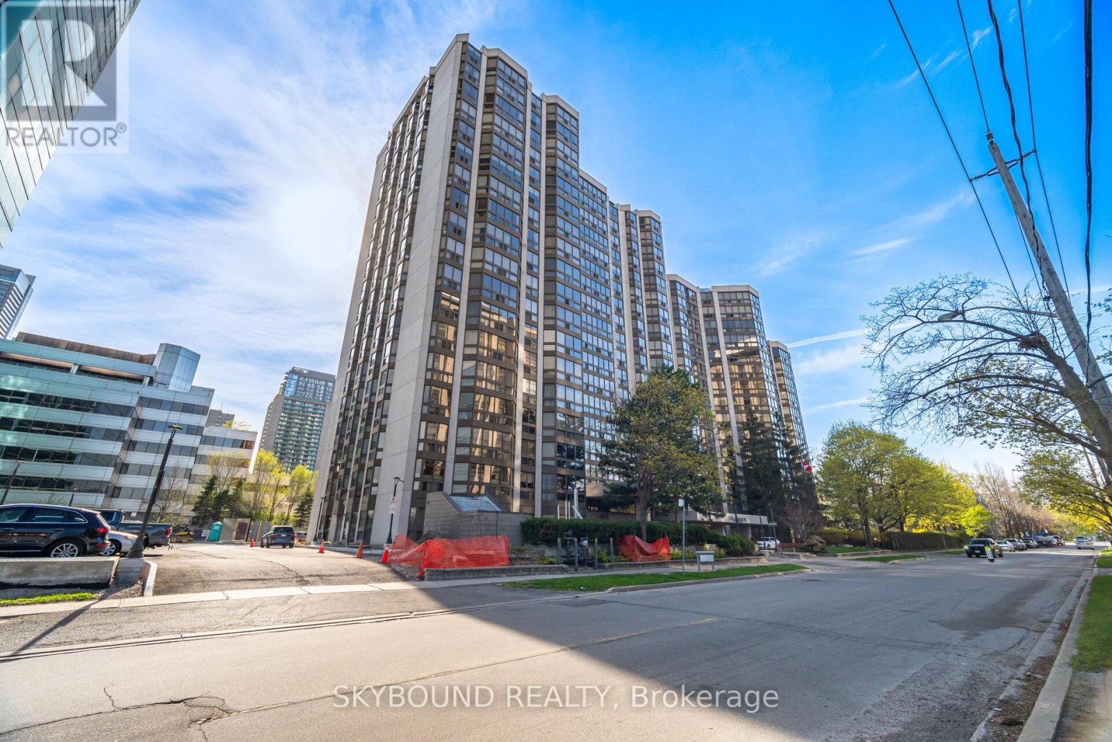 Apartment at 511 - 10 KENNETH AVENUE, Toronto (Willowdale East)