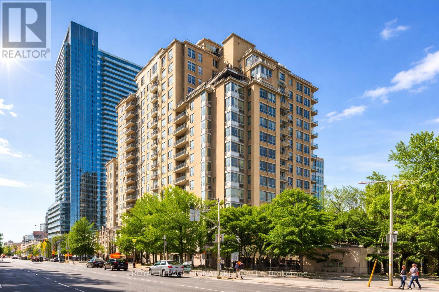 Apartment at 813 - 123 EGLINTON AVENUE E, Toronto (Mount Pleasant West)