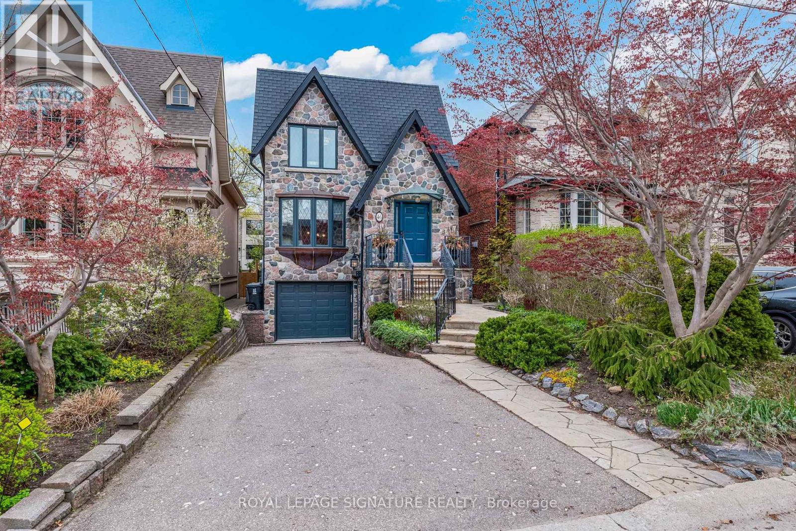 Detached at 46 ESGORE DRIVE, Toronto (Bedford Park-Nortown)