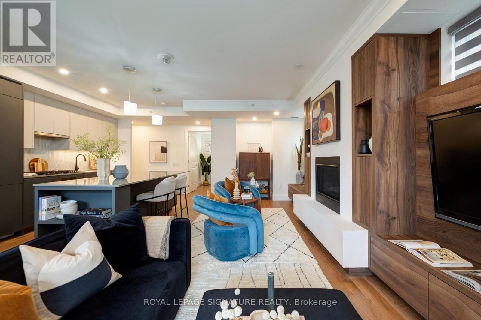 Apartment at 303 - 285 AVENUE ROAD, Toronto (Casa Loma)