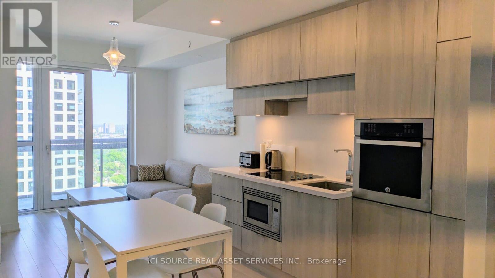 Apartment at 3210 - 39 ROEHAMPTON AVENUE, Toronto (Mount Pleasant West)