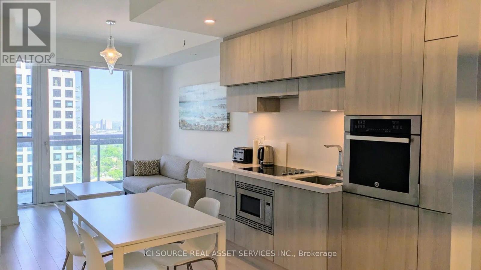 Apartment at 3210 - 39 ROEHAMPTON AVENUE, Toronto (Mount Pleasant West)