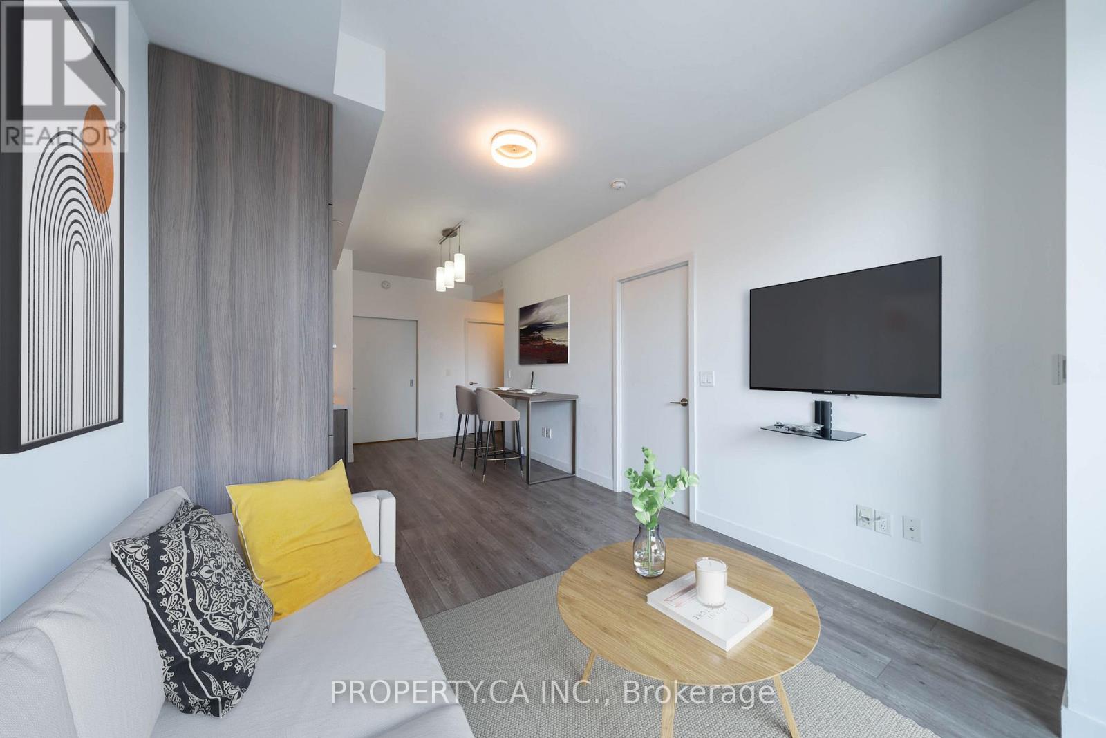 Apartment at 1412 - 8 EGLINTON AVENUE E, Toronto