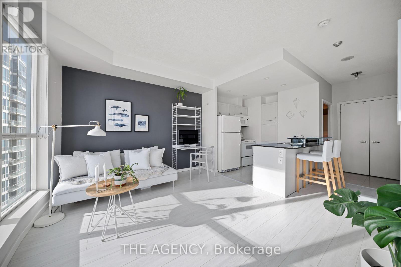 Apartment at 3313 - 208 QUEENS QUAY W, Toronto (Waterfront Communities)