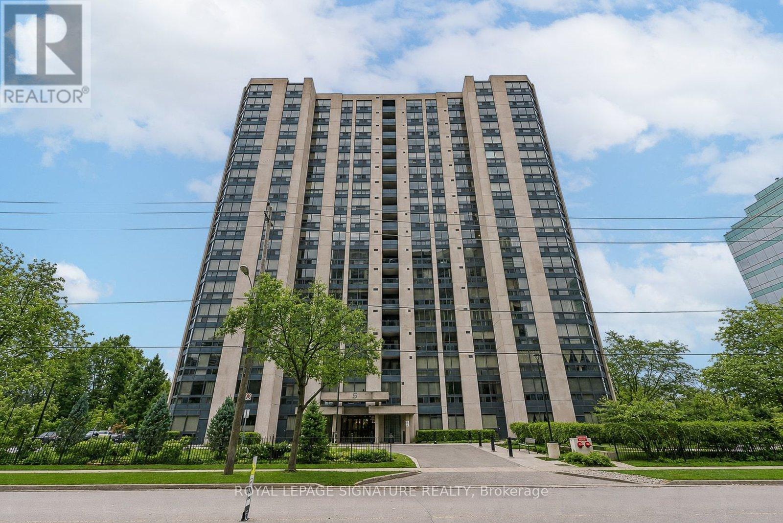 Apartment at 205 - 5 KENNETH AVENUE, Toronto (Willowdale East)