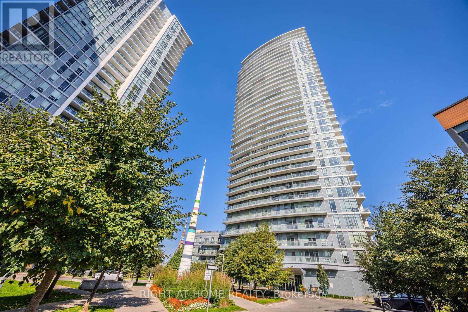 Apartment at 206 - 70 FOREST MANOR ROAD, Toronto (Henry Farm)