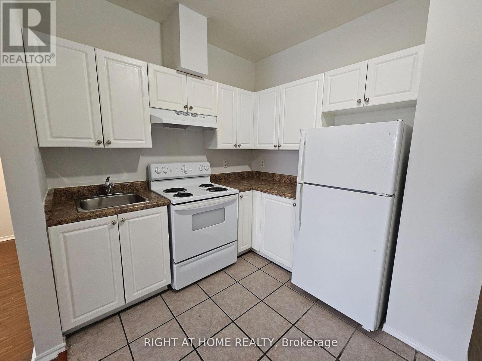 Multiplex at 307 - 1801 EGLINTON AVENUE W, Toronto (Oakwood Village)