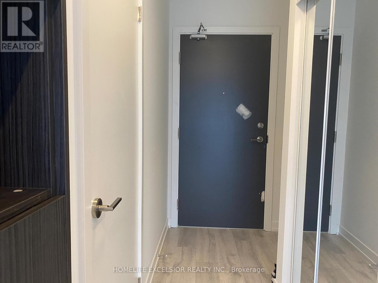 Apartment at N2801 - 7 GOLDEN LION HEIGHTS, Toronto
