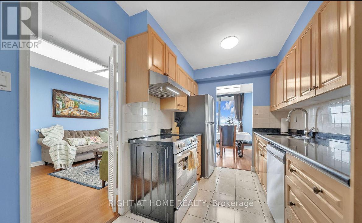 Apartment at 1415 - 260 SENECA HILL DRIVE W, Toronto