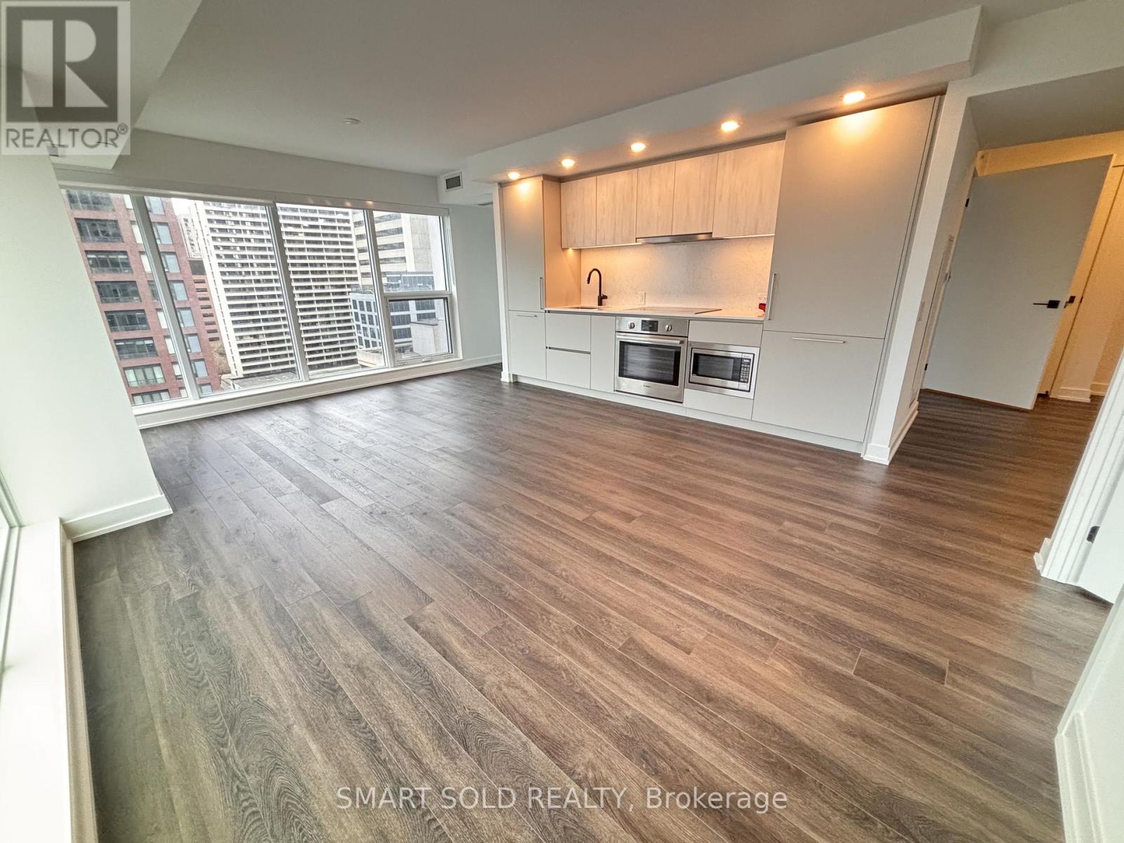 Apartment at 1402 - 609 SHERBOURNE STREET, Toronto (North St. James Town)
