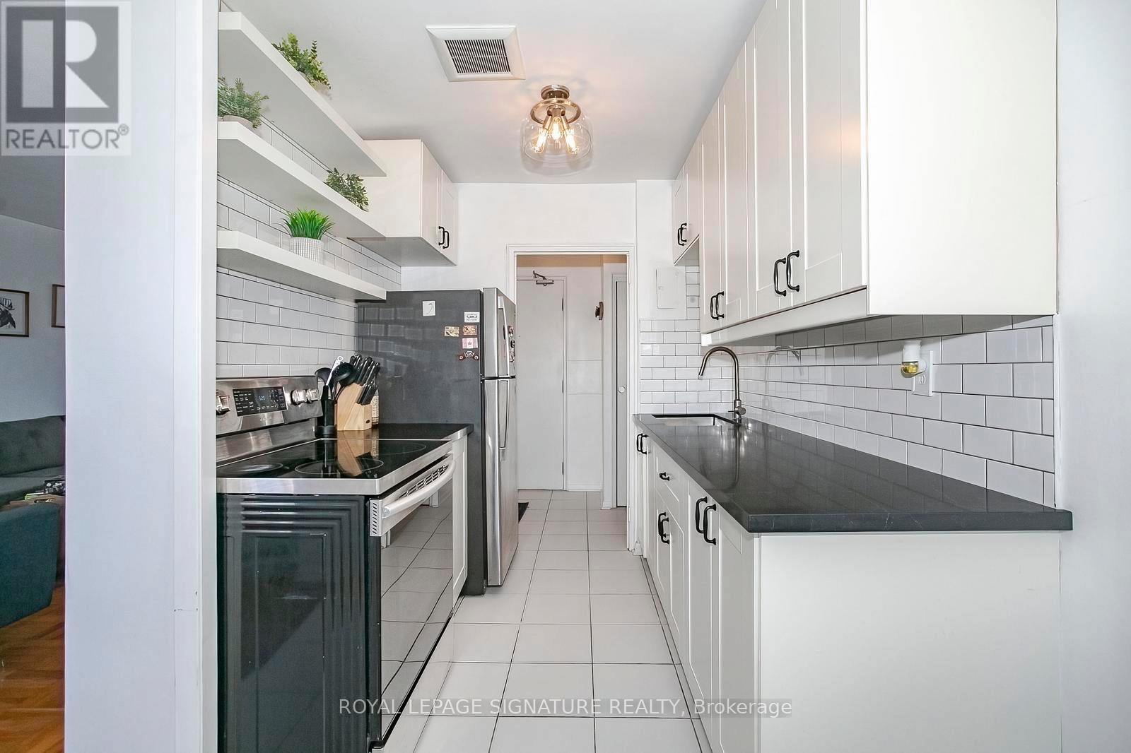 Apartment at 305 - 219 WILSON AVENUE, Toronto