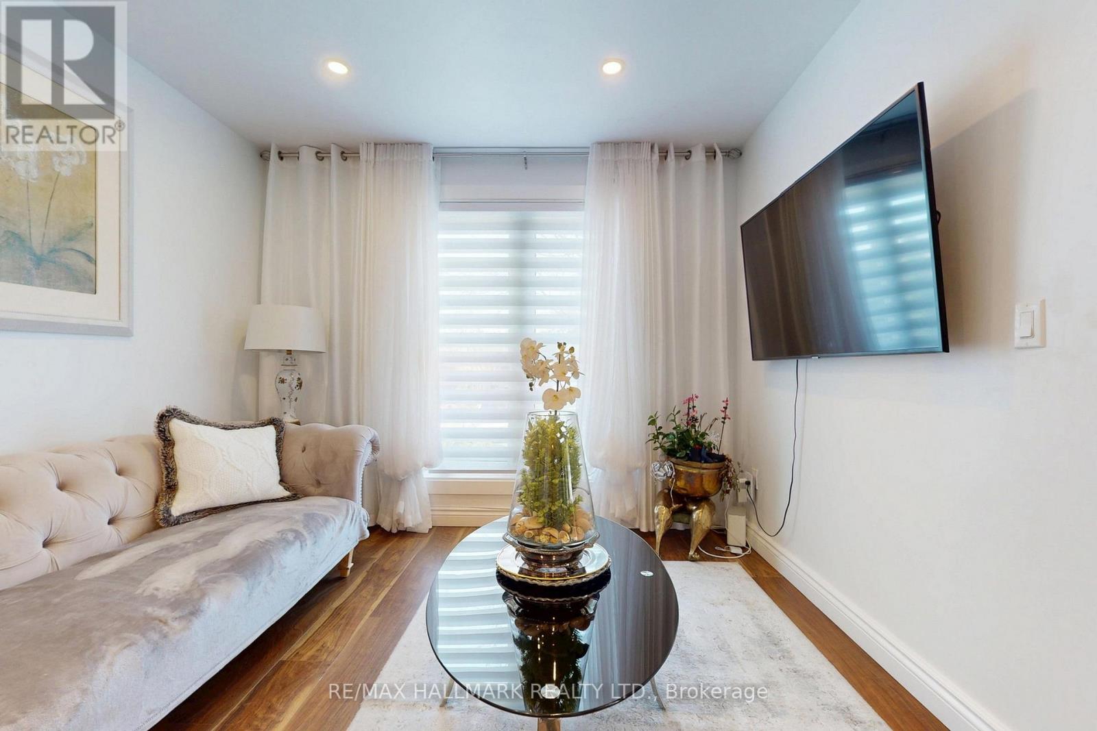 Detached at 96 SEARLE AVENUE, Toronto