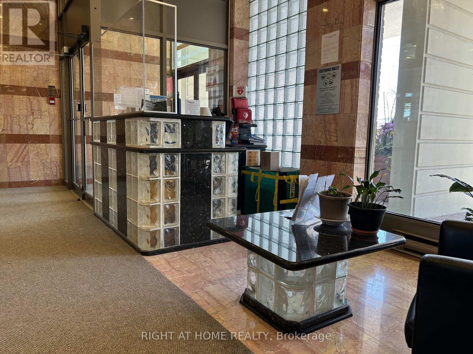 Apartment at 1608 - 250 QUEENS QUAY W, Toronto (Waterfront Communities)