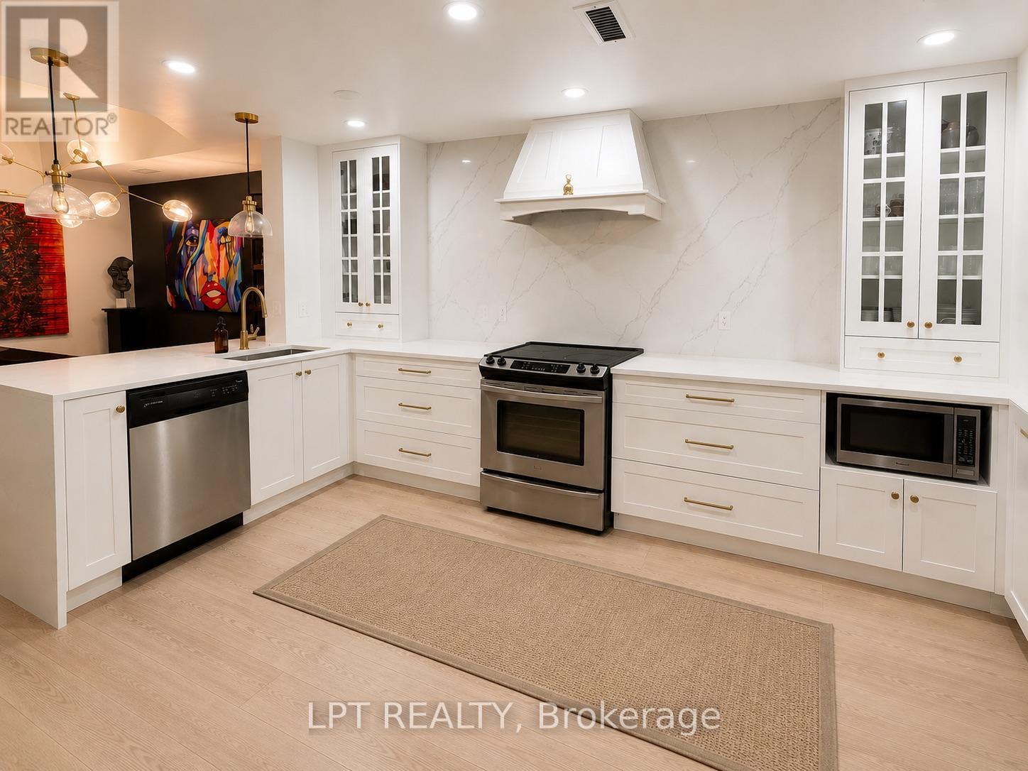 Apartment at 85 East Liberty St,
