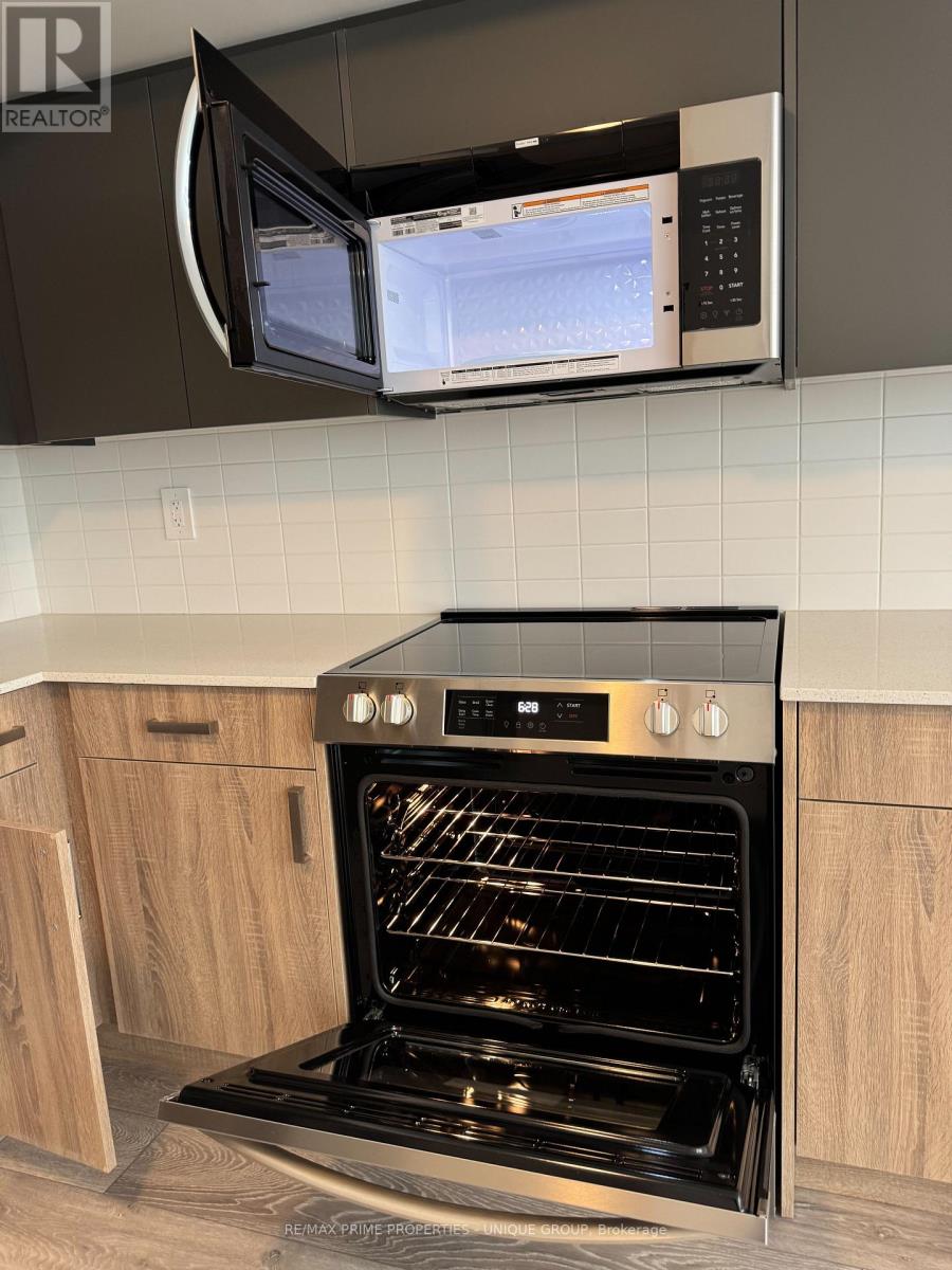 Townhouse at BASEMENT - 424 LAWRENCE HEIGHTS WAY, Toronto