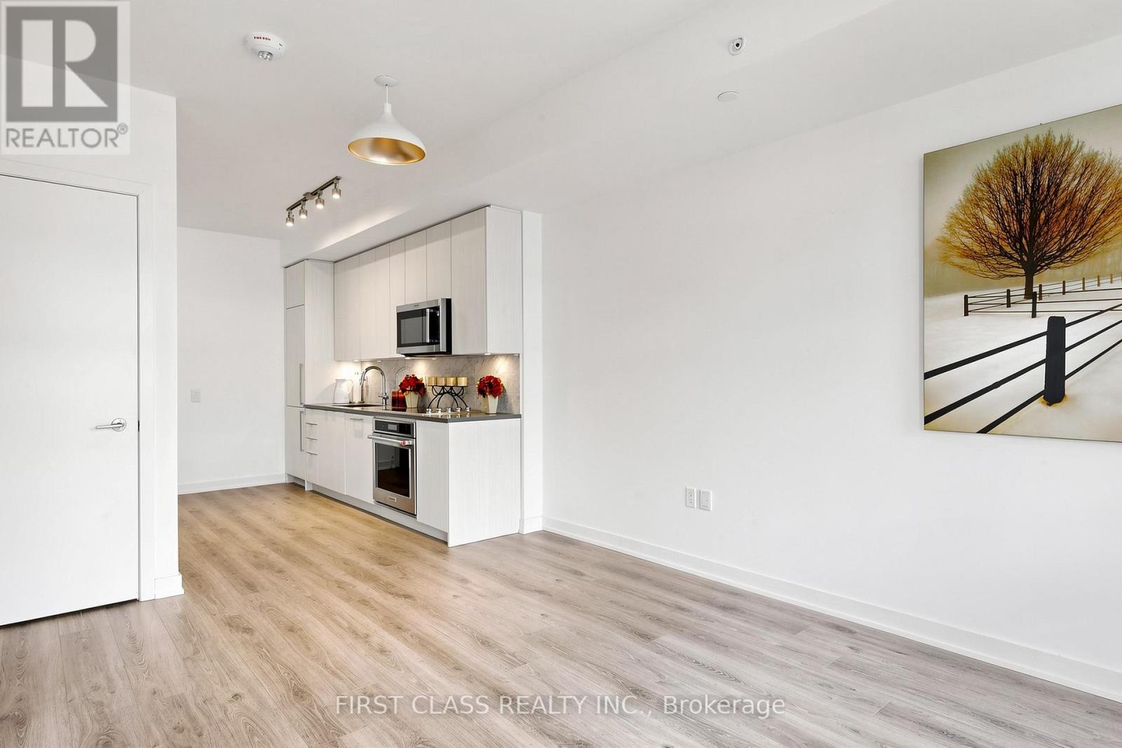 Apartment at 635 - 38 IANNUZZI STREET, Toronto