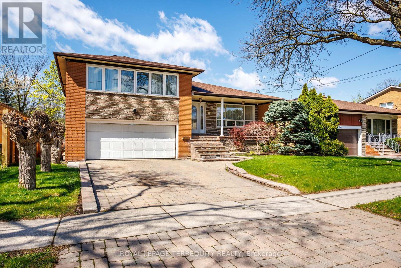 Detached at 40 SUNNYCREST ROAD, Toronto (Westminster-Branson)