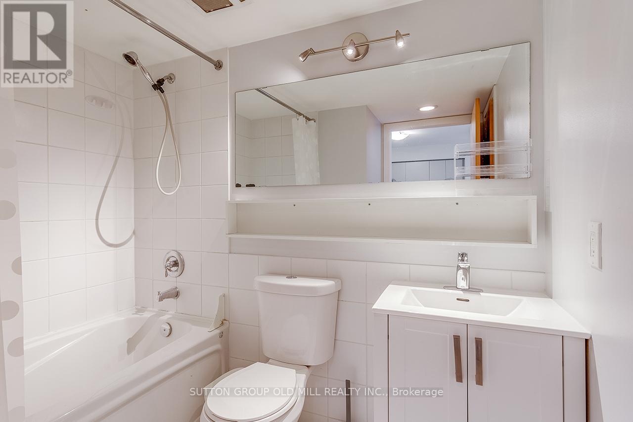 Apartment at PH2 - 255 RICHMOND STREET E, Toronto