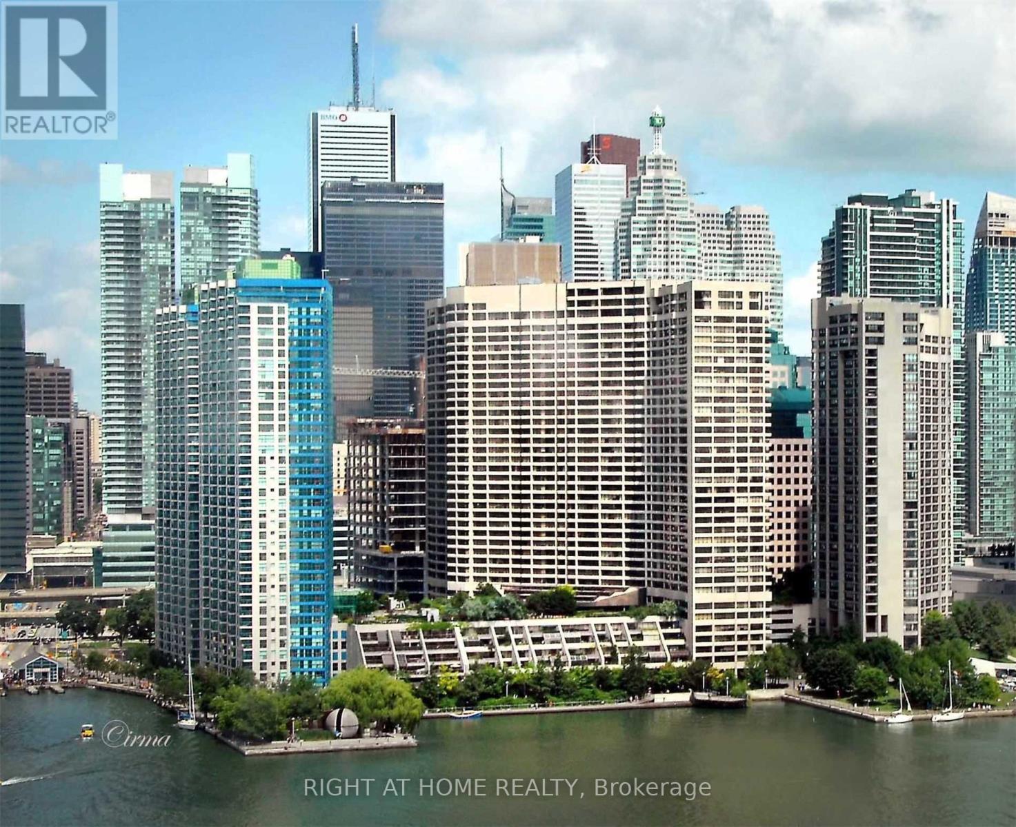 Apartment at 2009 - 65 HARBOUR SQUARE, Toronto (Waterfront Communities)