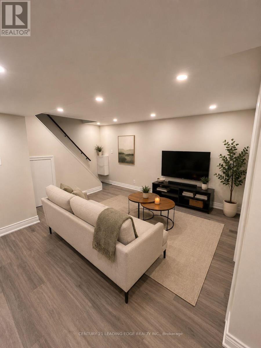 Other at 39 WADDINGTON CRESCENT, Toronto (Don Valley Village)