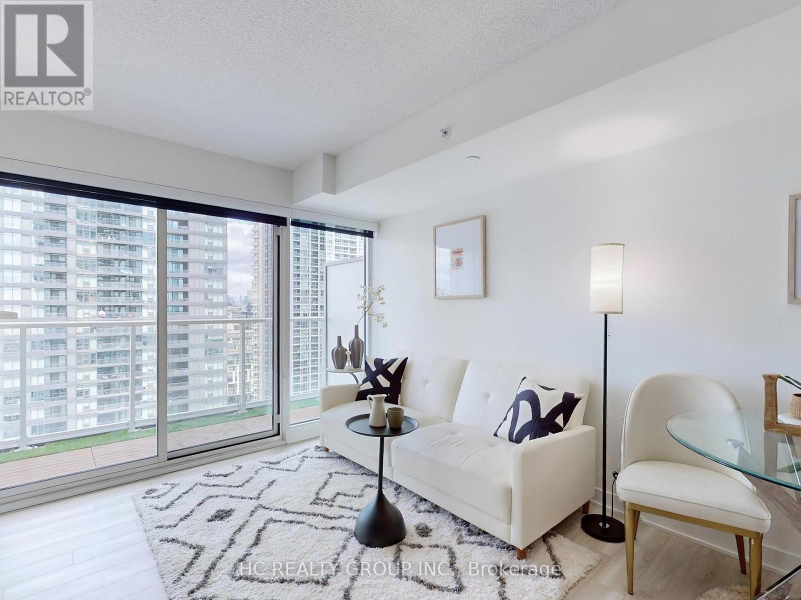Apartment at 2006 - 17 BATHURST STREET, Toronto (Waterfront Communities)